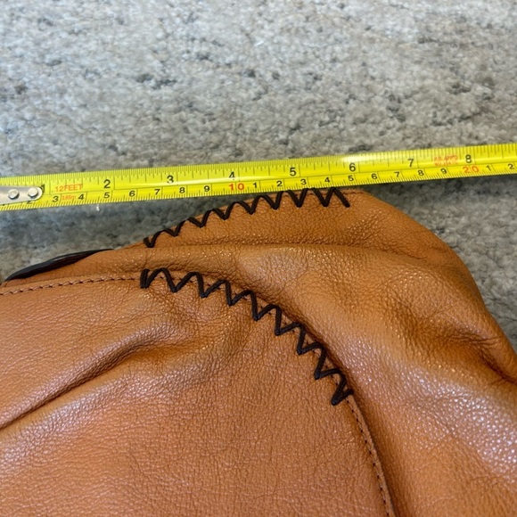 MCM Tan Leather Crossbody Bag with Elegant Chain Strap GUC minor stain bottom - Picture 13 of 16